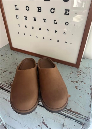 W Otzo clog sandal Dark Chestnut UGG 